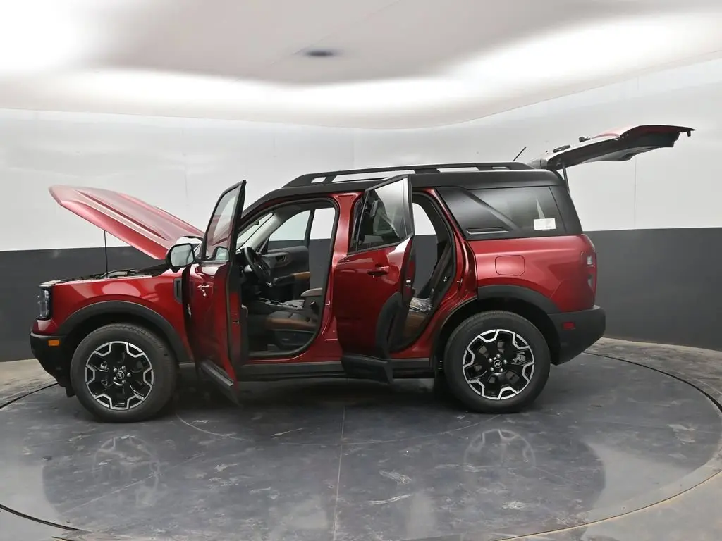 2025 Ford Bronco - $33,980