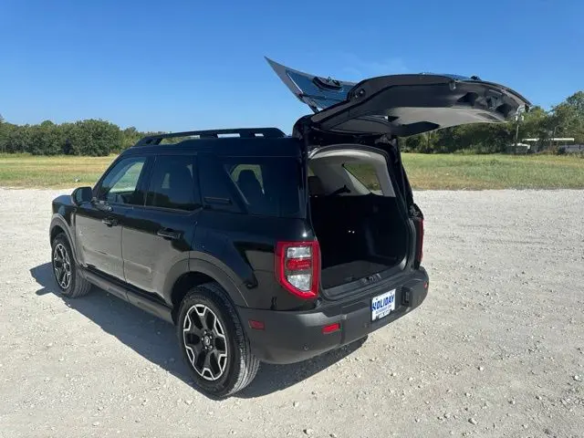 2025 Ford Bronco - $30,700