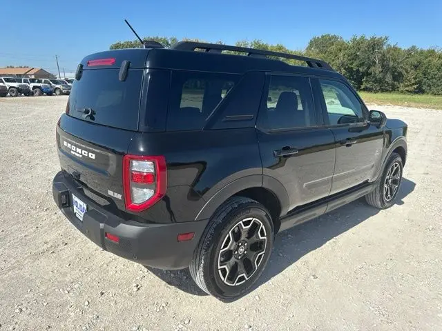 2025 Ford Bronco - $30,700