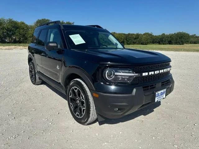 2025 Ford Bronco - $30,700