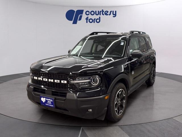 2025 Ford Bronco - $32,990