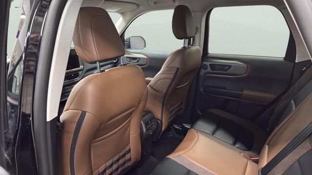 2025 Ford Bronco - $32,990