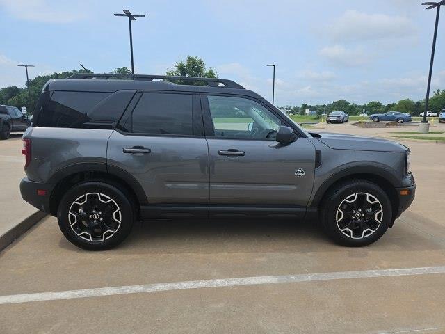 2025 Ford Bronco - $33,900