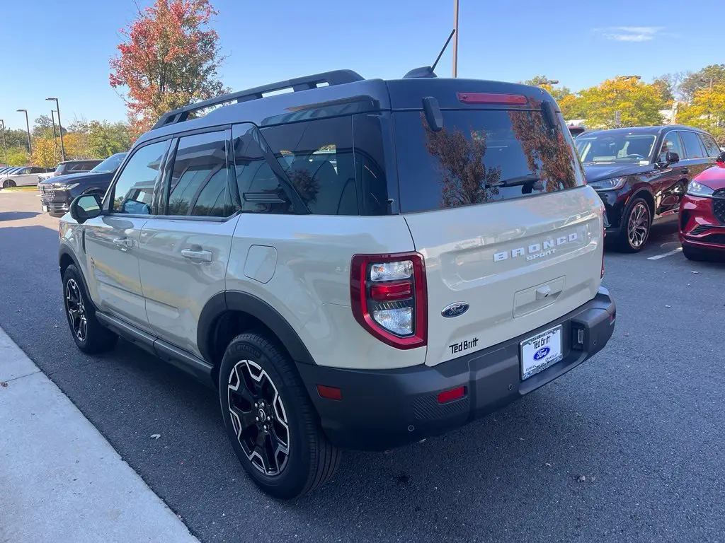 2025 Ford Bronco - $28,001