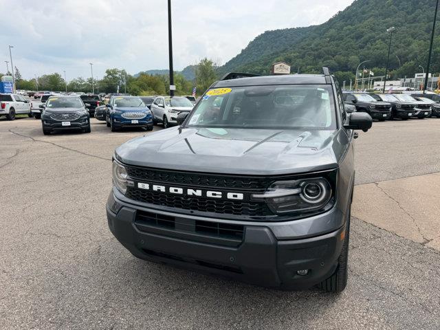 2025 Ford Bronco - $31,995