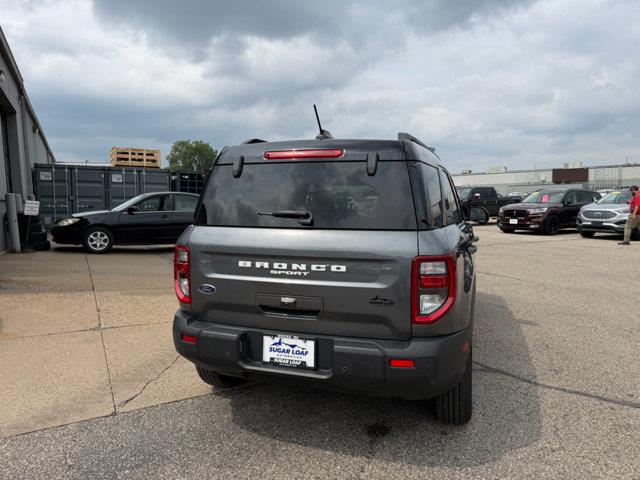 2025 Ford Bronco - $31,995
