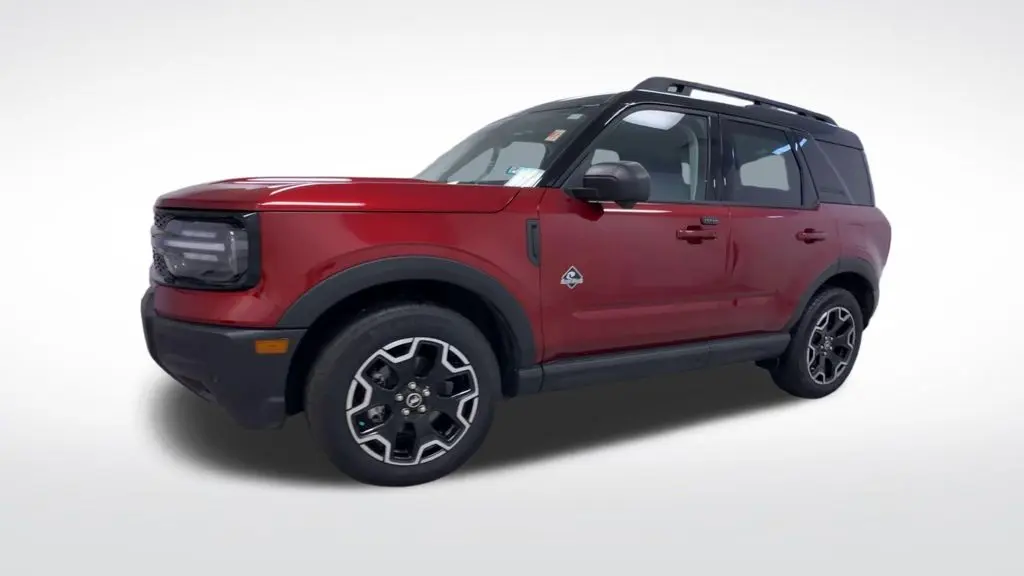 2025 Ford Bronco - $32,995