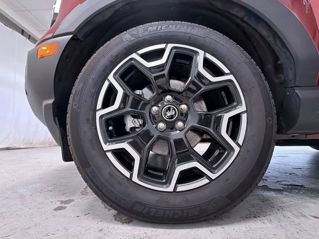 2025 Ford Bronco - $32,995