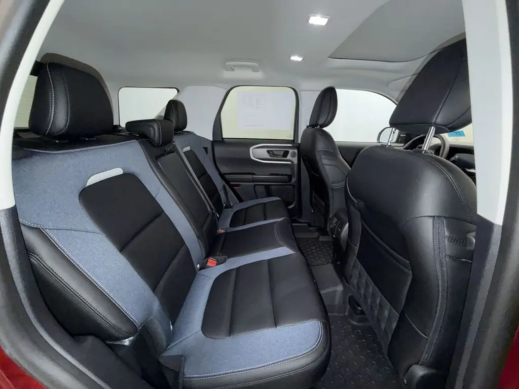 2025 Ford Bronco - $32,995