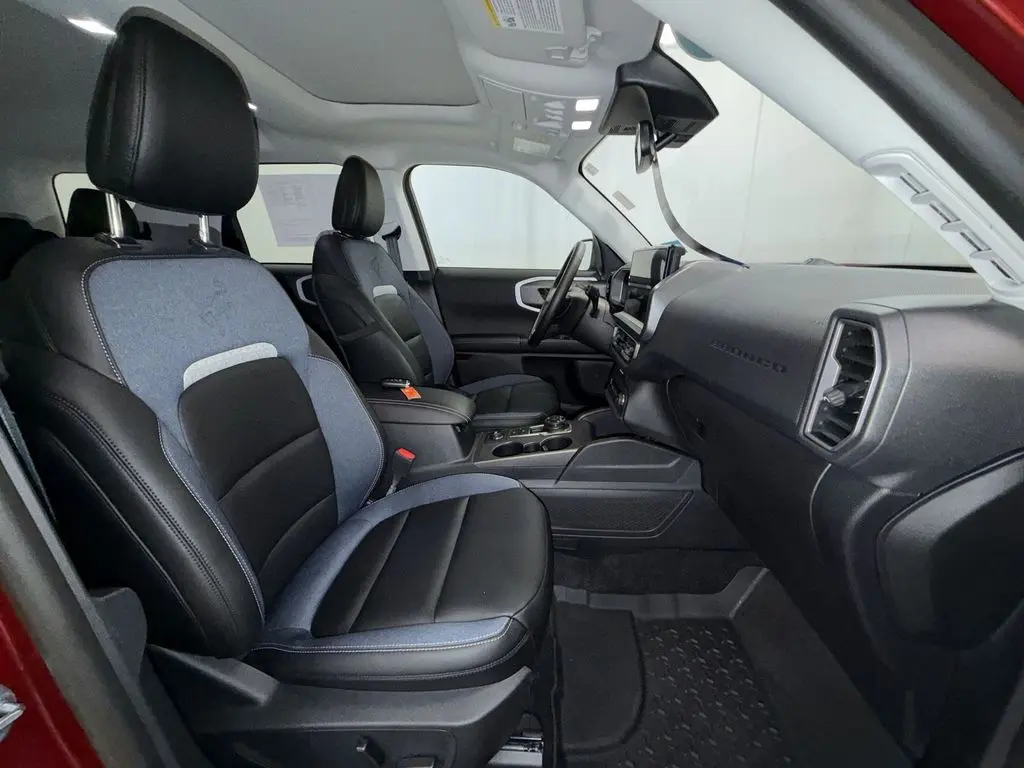 2025 Ford Bronco - $32,995