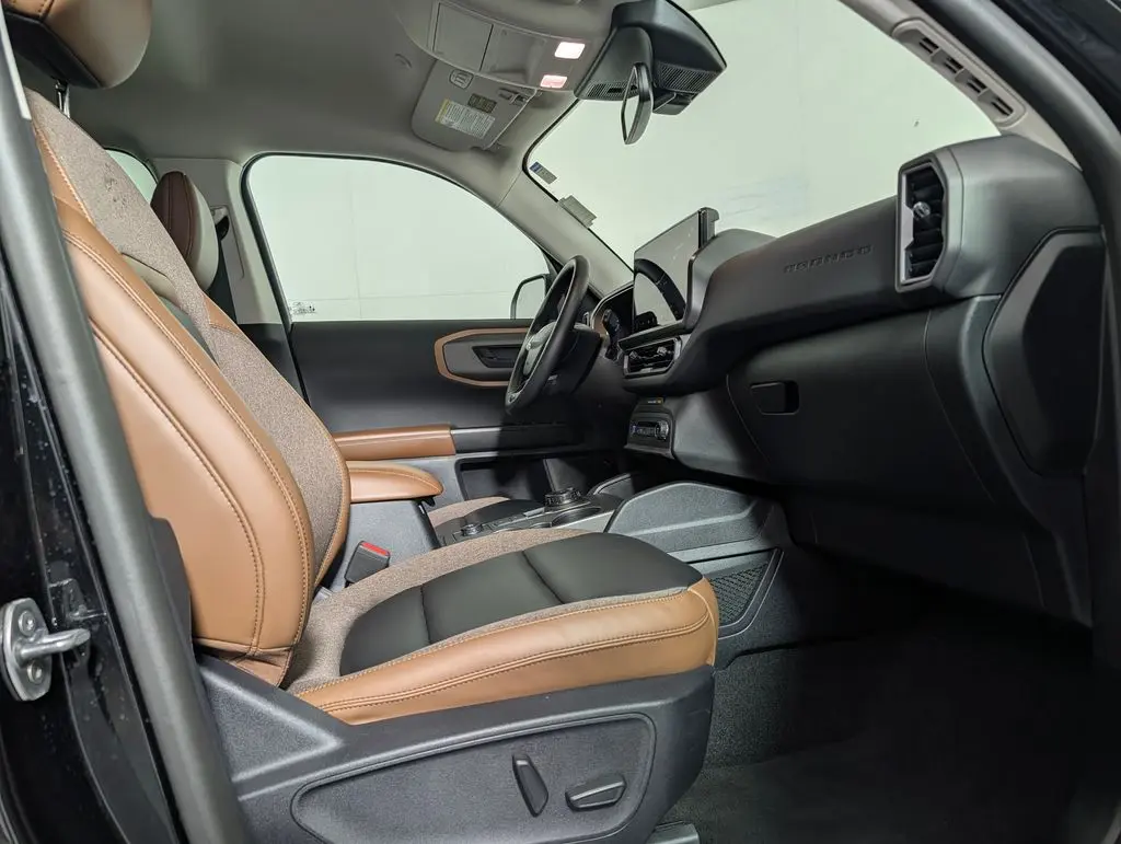 2025 Ford Bronco - $29,575
