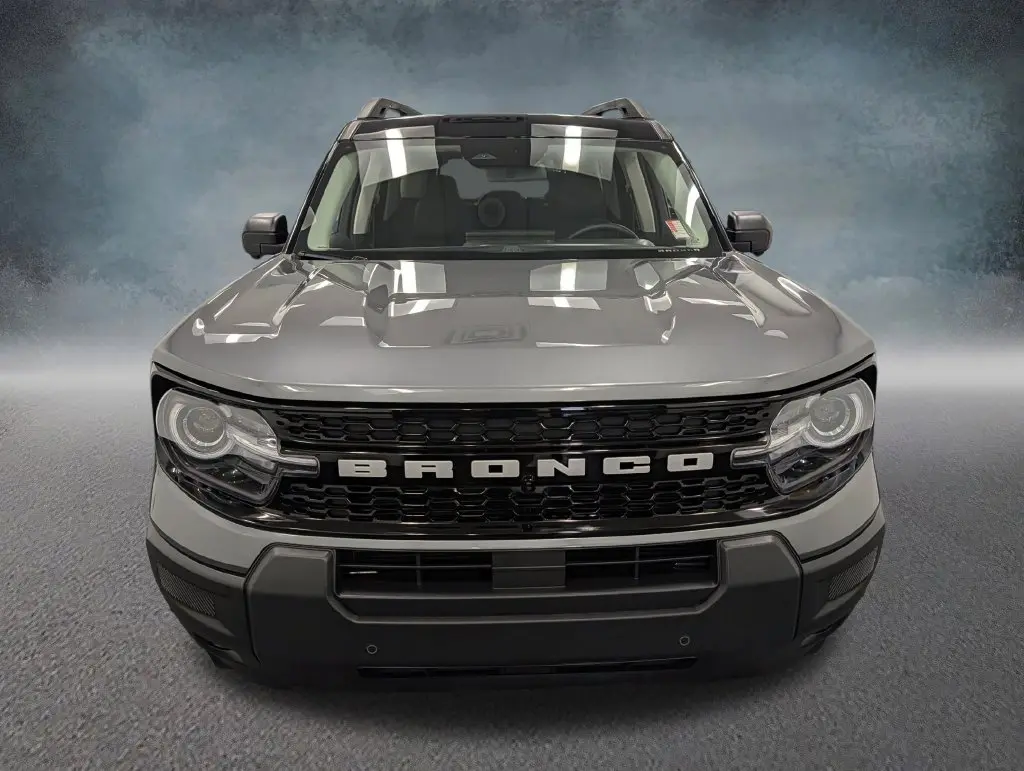 2025 Ford Bronco - $30,900
