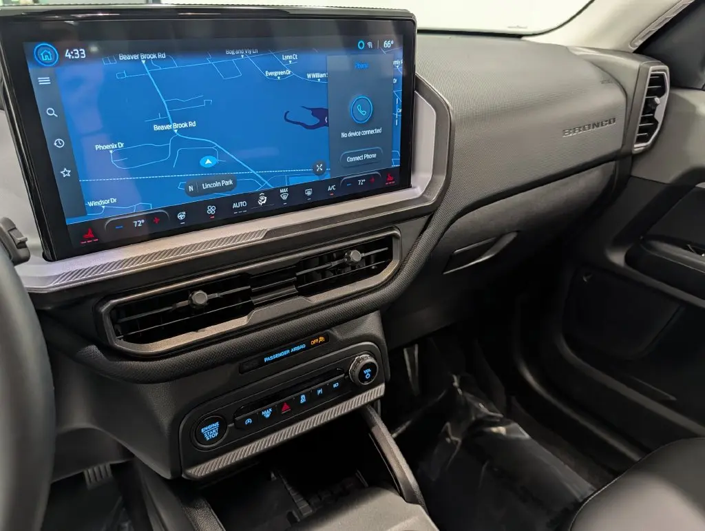 2025 Ford Bronco - $30,900