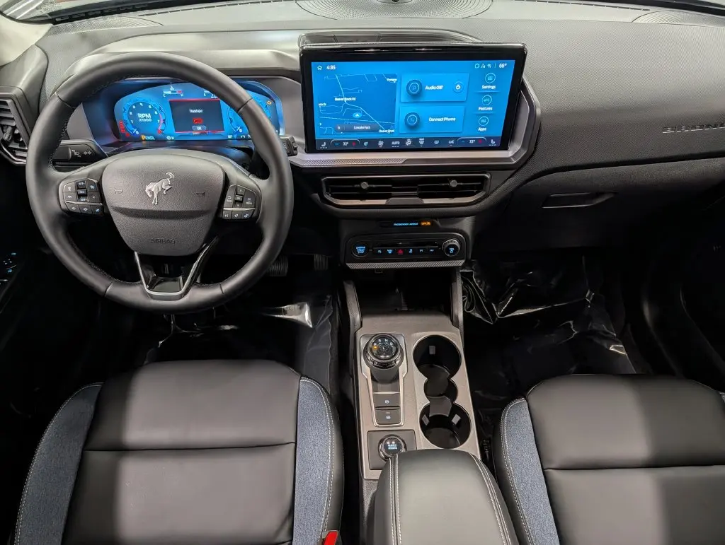 2025 Ford Bronco - $30,900