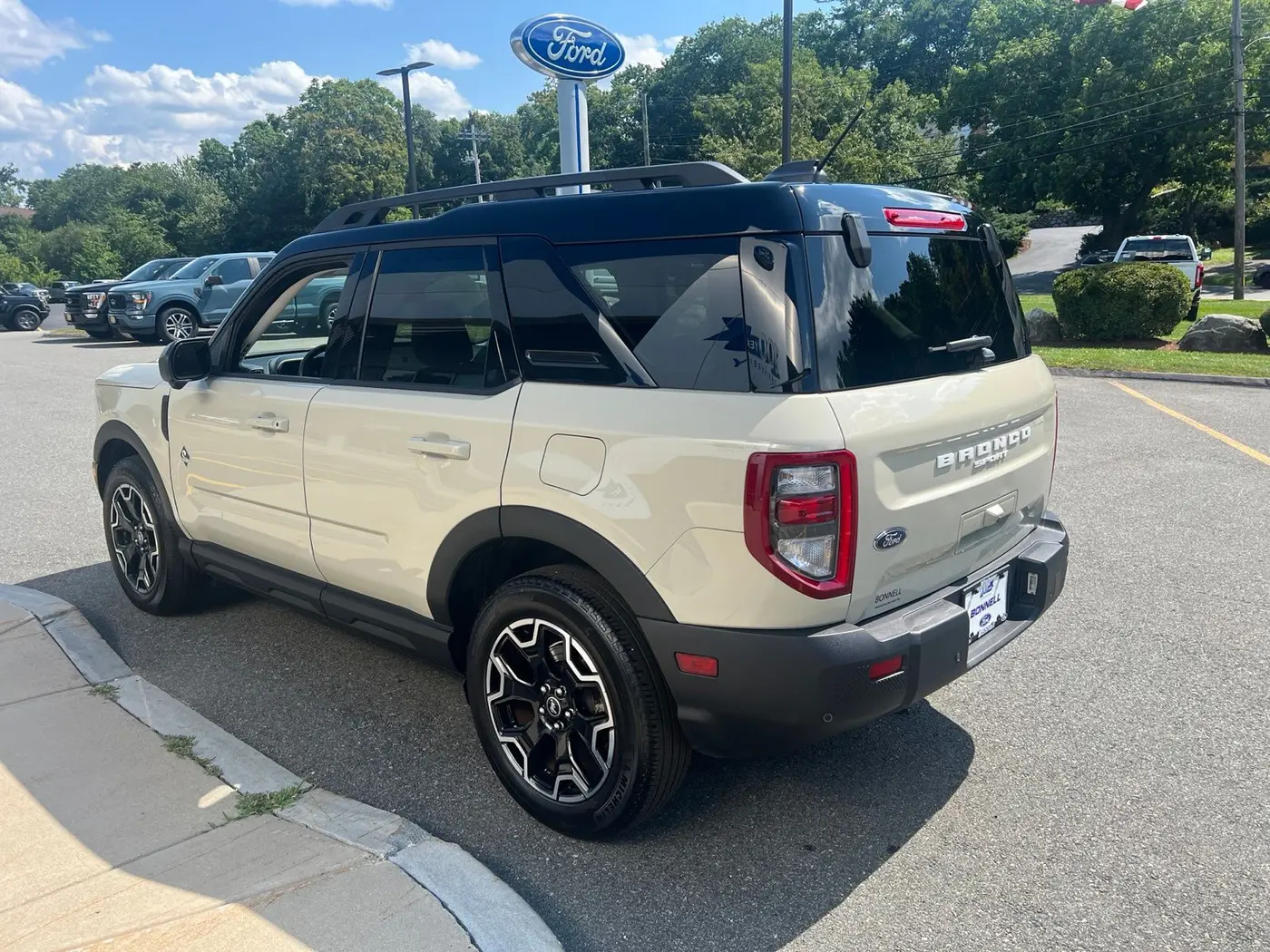 2025 Ford Bronco - $33,647