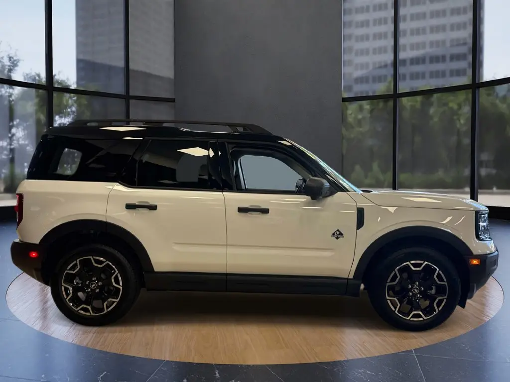 2026 Ford Bronco - $40,330