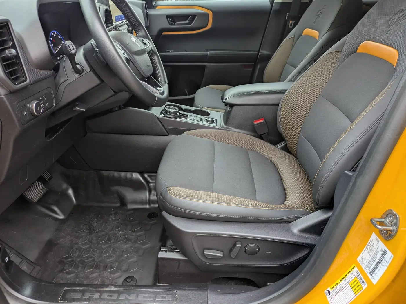 2022 Ford Bronco - $28,000