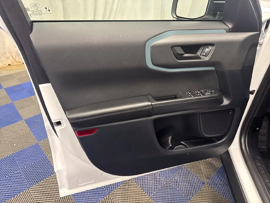 2023 Ford Bronco - $30,502