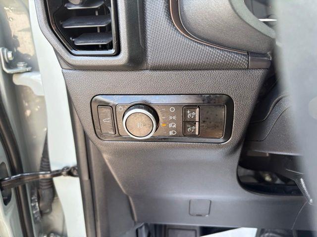 2023 Ford Bronco - $32,995