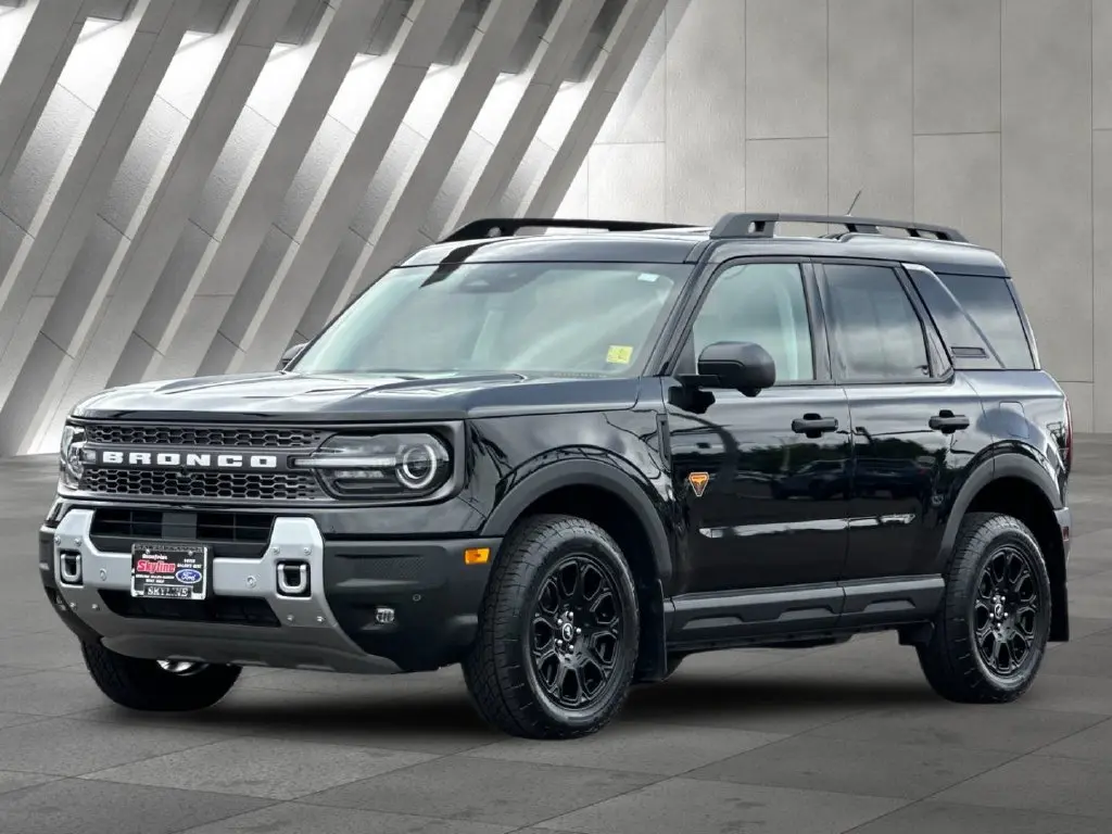 2025 Ford Bronco - $32,750