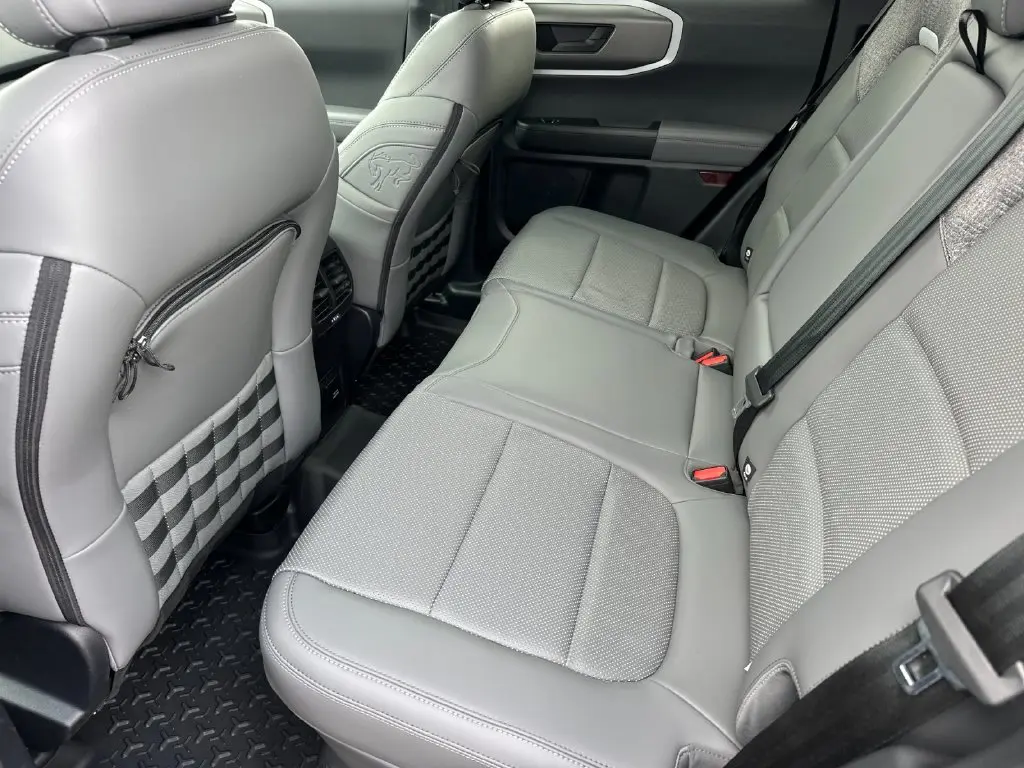 2025 Ford Bronco - $32,750