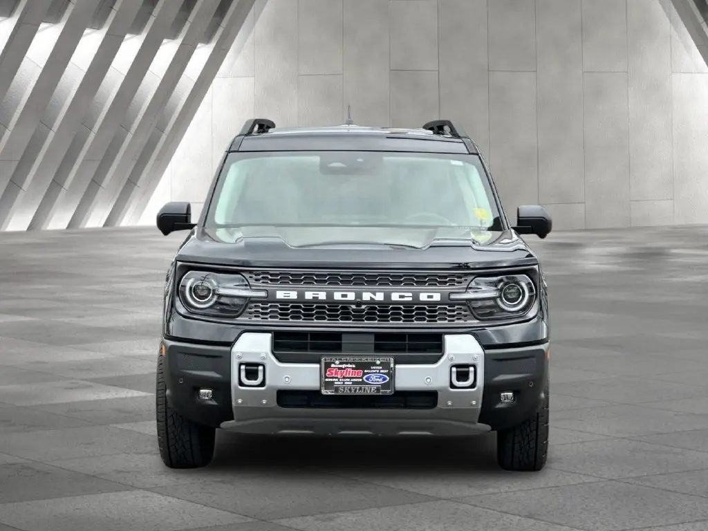 2025 Ford Bronco - $32,750