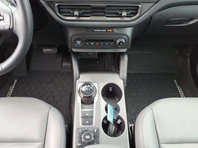 2025 Ford Bronco - $31,990