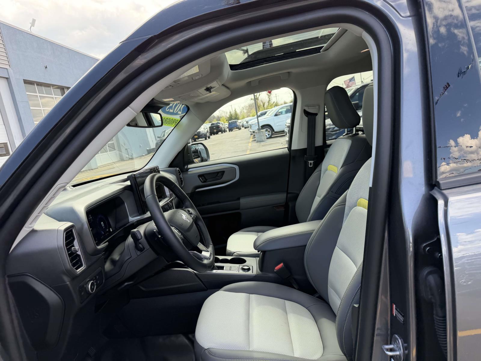 2025 Ford Bronco - $39,989