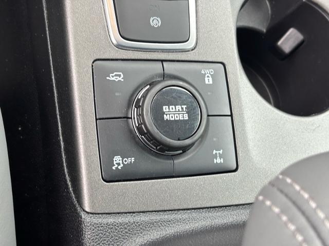 2025 Ford Bronco - $32,998