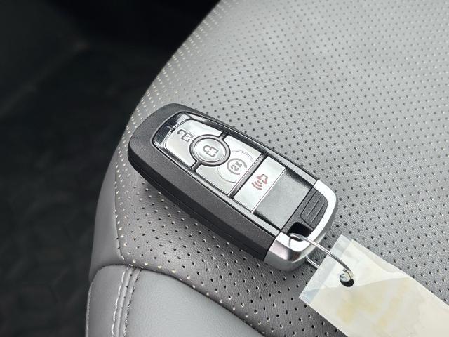 2025 Ford Bronco - $32,998