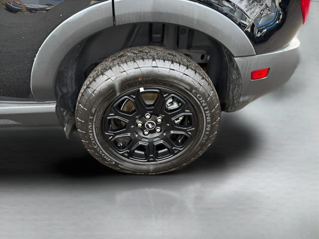 2025 Ford Bronco - $32,495