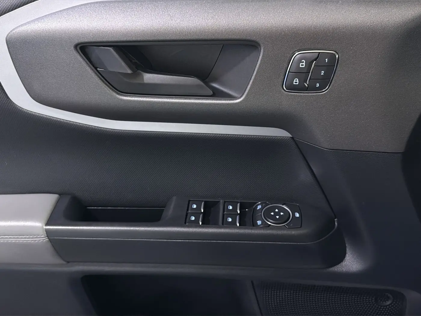 2025 Ford Bronco - $28,200