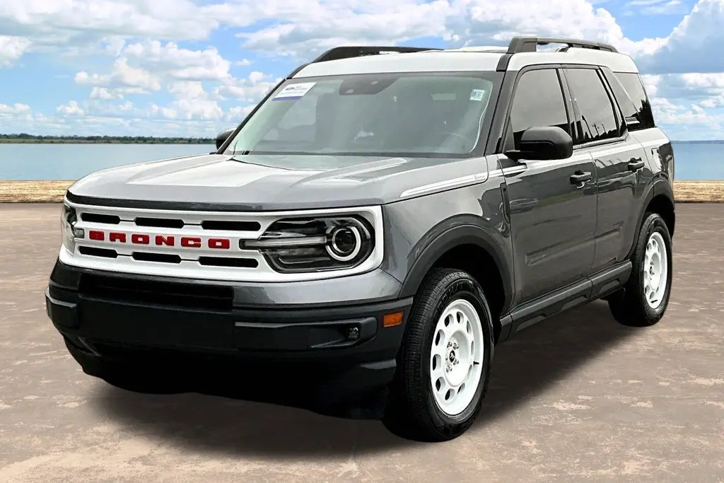 2024 Ford Bronco - $27,998