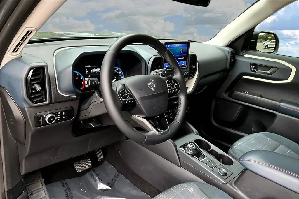 2024 Ford Bronco - $27,998