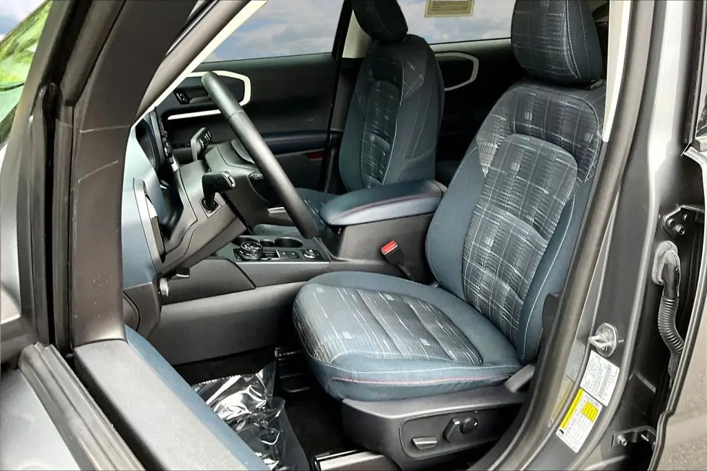2024 Ford Bronco - $27,998