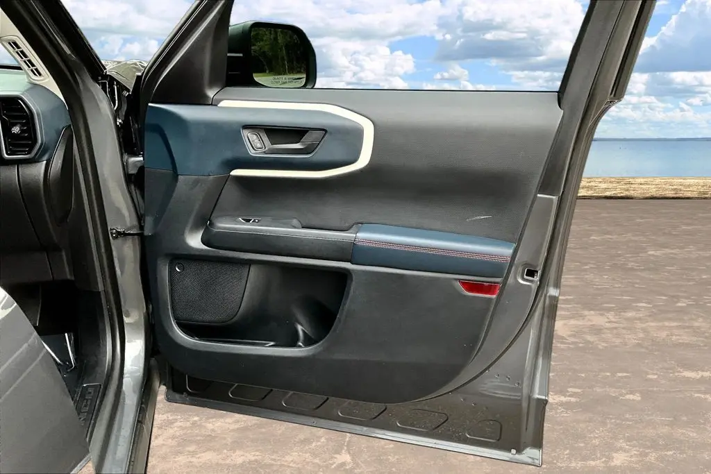 2024 Ford Bronco - $27,998