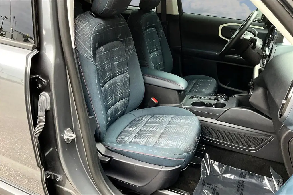2024 Ford Bronco - $27,998