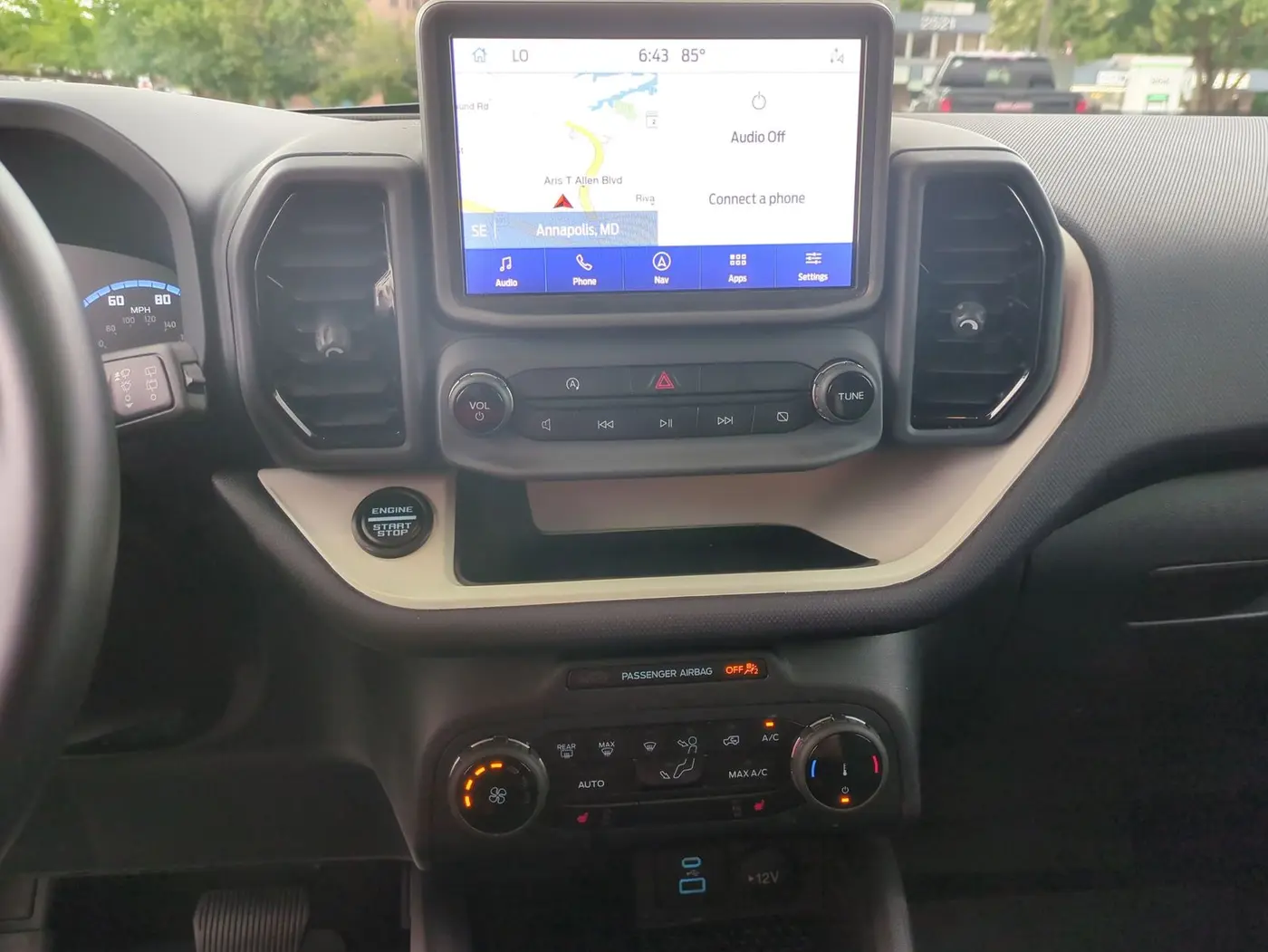 2024 Ford Bronco - $28,590