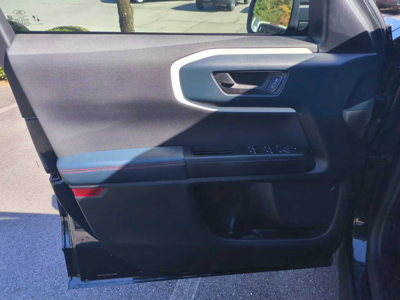 2023 Ford Bronco - $25,495