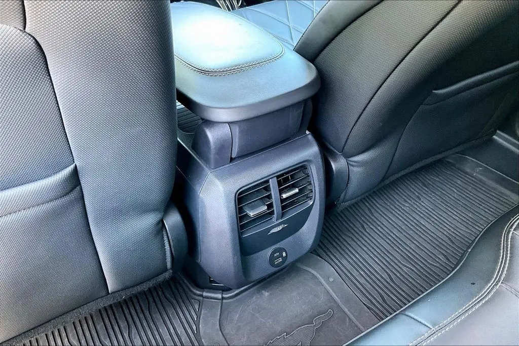 2023 Ford Mustang - $27,750