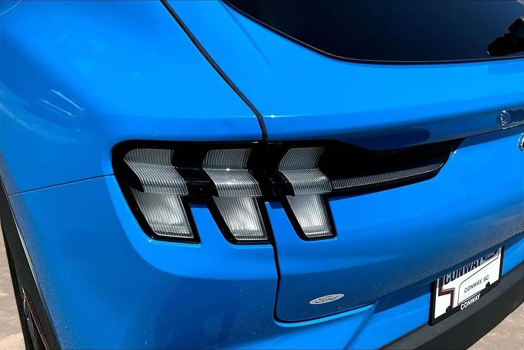 2023 Ford Mustang - $27,750