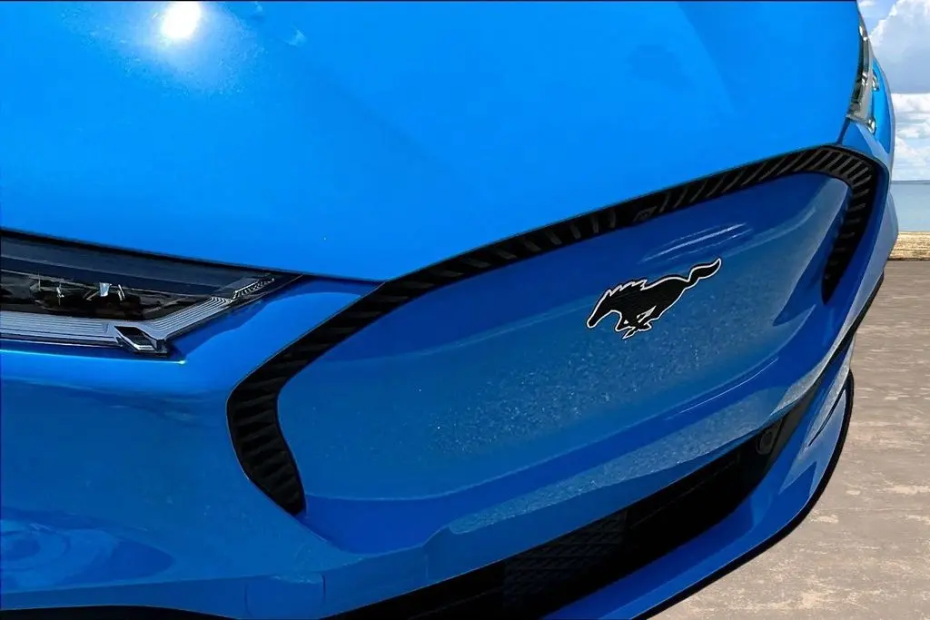 2023 Ford Mustang - $27,750