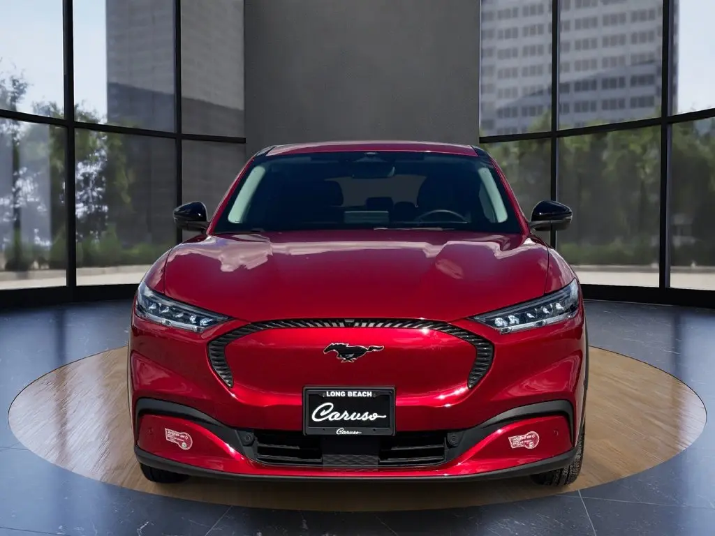 2023 Ford Mustang - $26,995