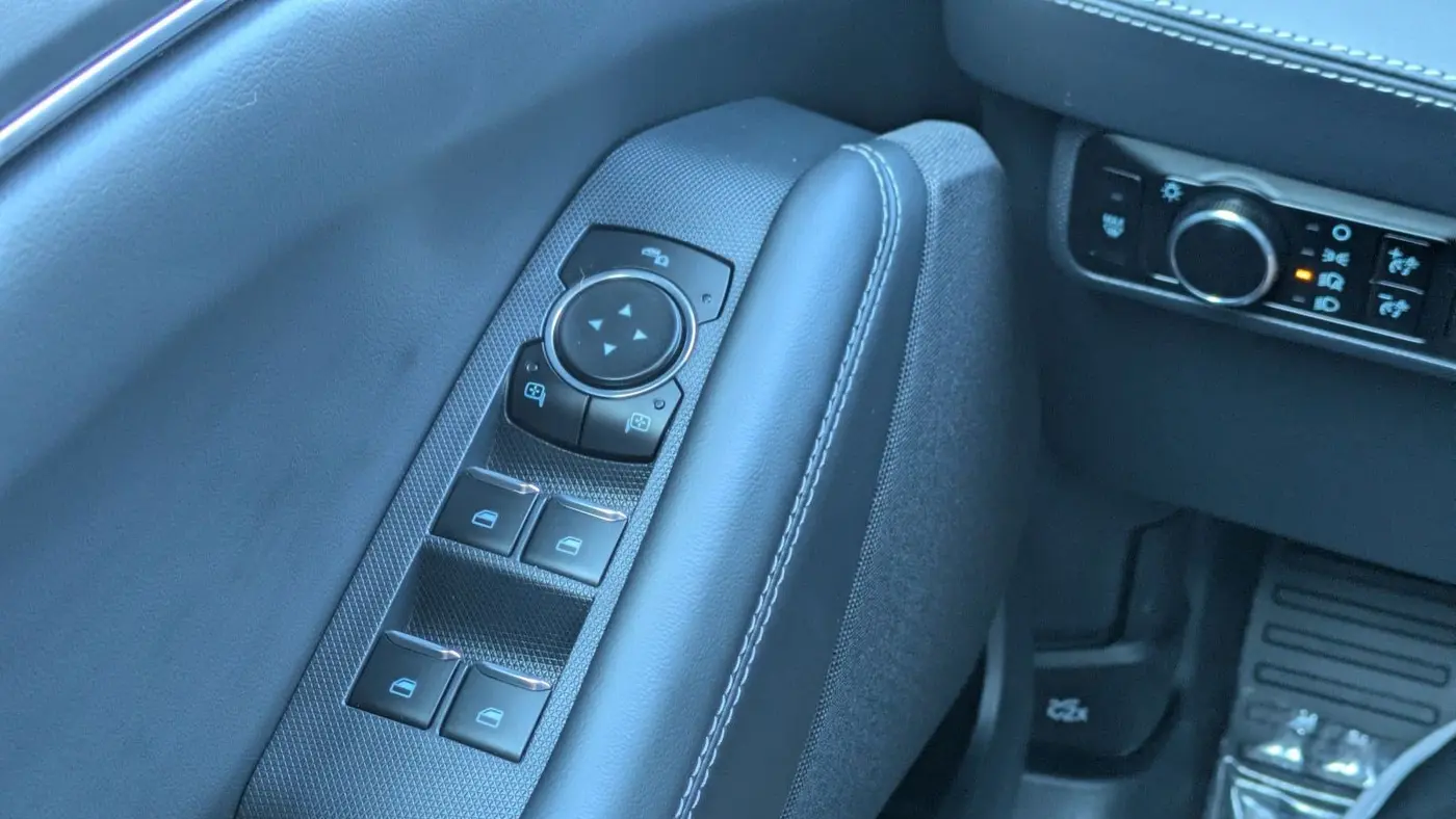 2025 Ford Mustang Mach-E Select