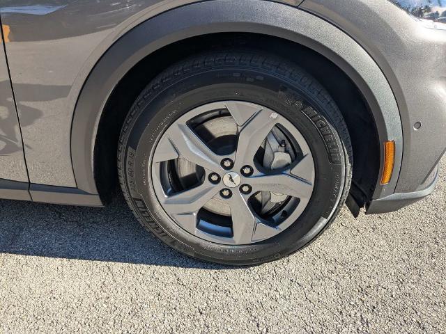 2023 Ford Mustang - $28,990