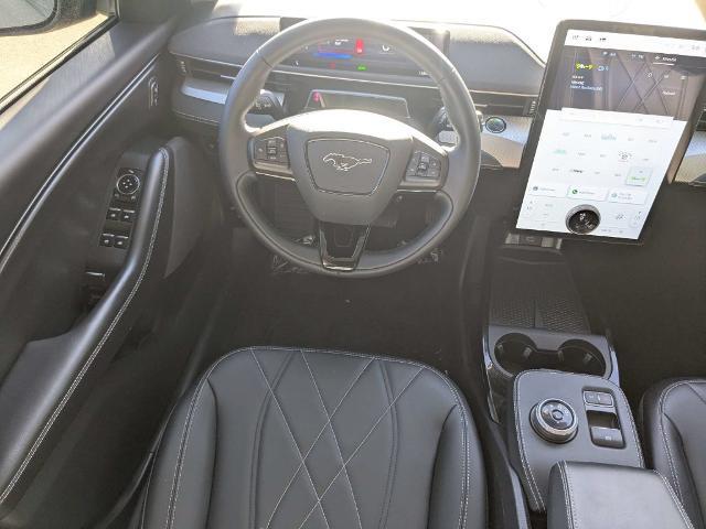 2023 Ford Mustang - $28,990