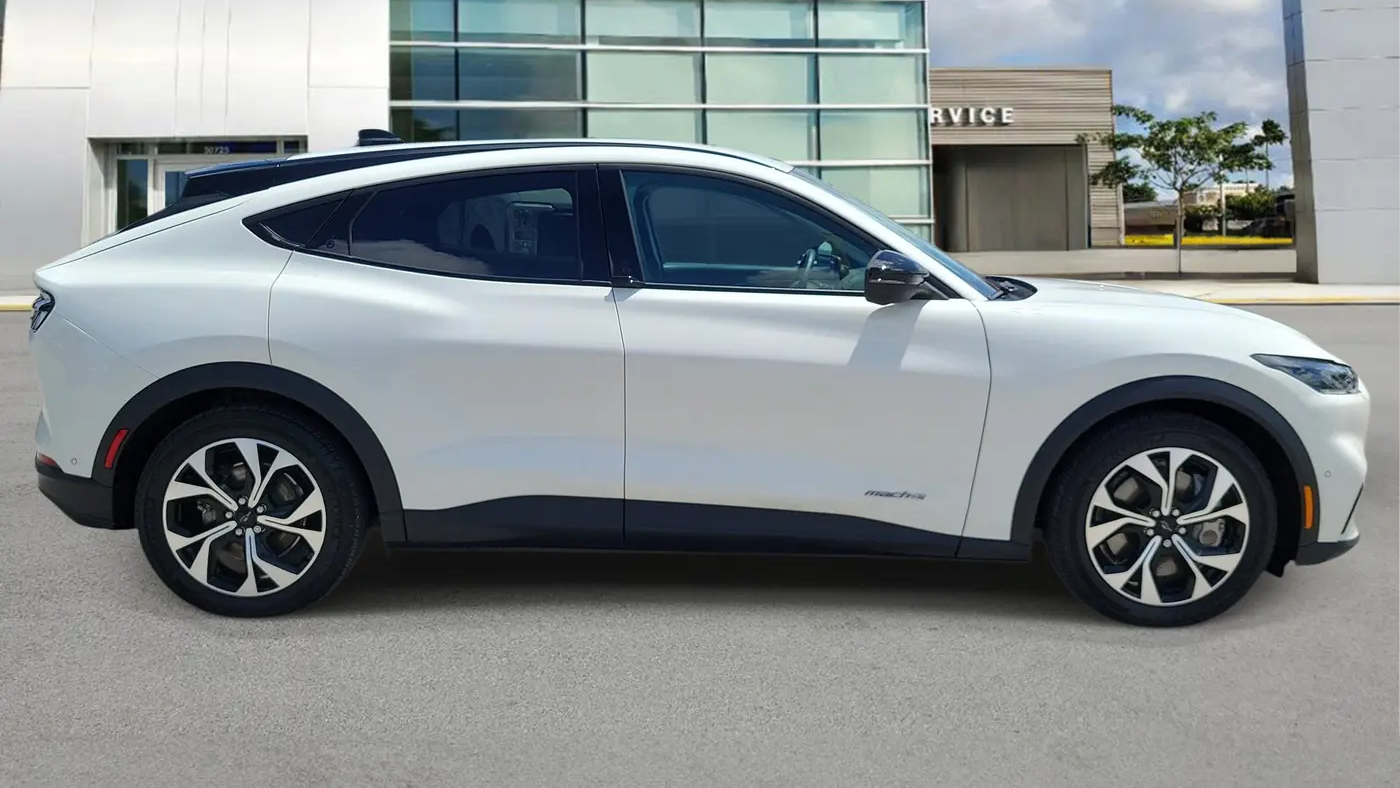 2024 Ford Mustang Mach-E Select