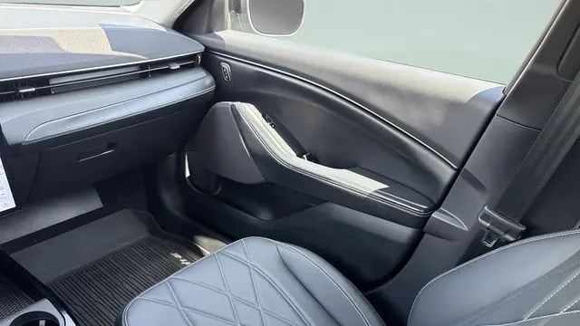2024 Ford Mustang Mach-E Select