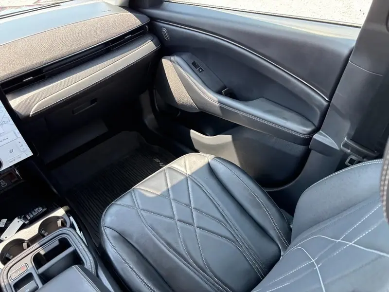2025 Ford Mustang - $28,995