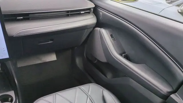 2025 Ford Mustang Mach-E Select